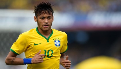 九游中心官网-男子仰泳选手出水角度更佳，男子仰泳比赛视频