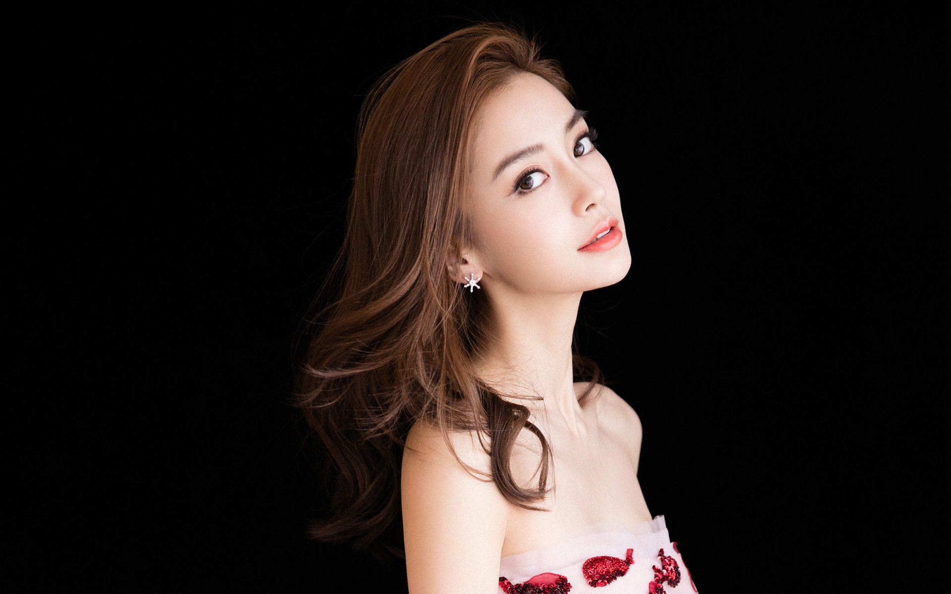 “青训学院引入虚拟现实学习平台，创新培养模式”，青训课是什么意思