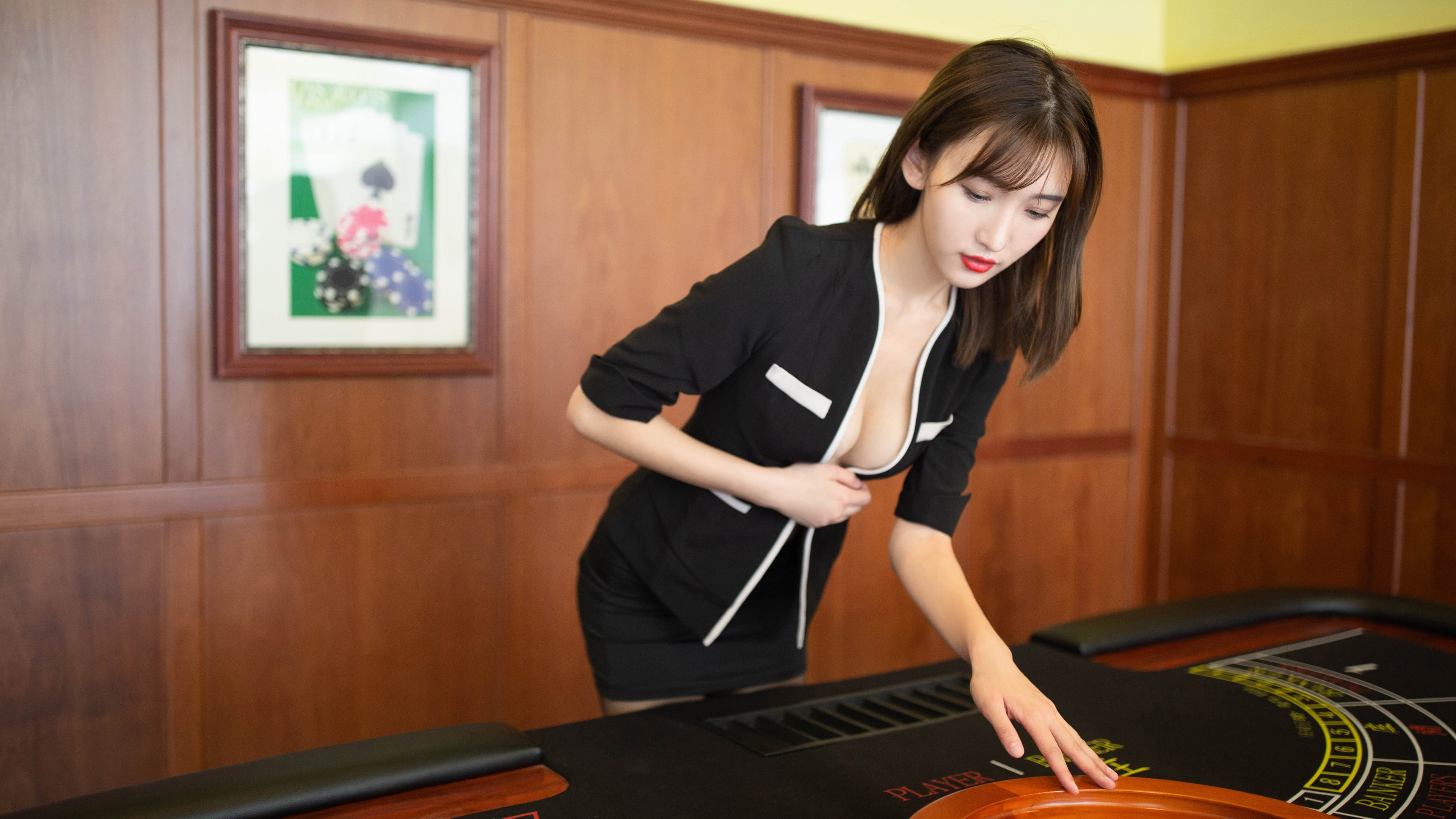 《湖人球迷期待球队在休赛期进行积极操作》,湖人队休赛期有哪些交易