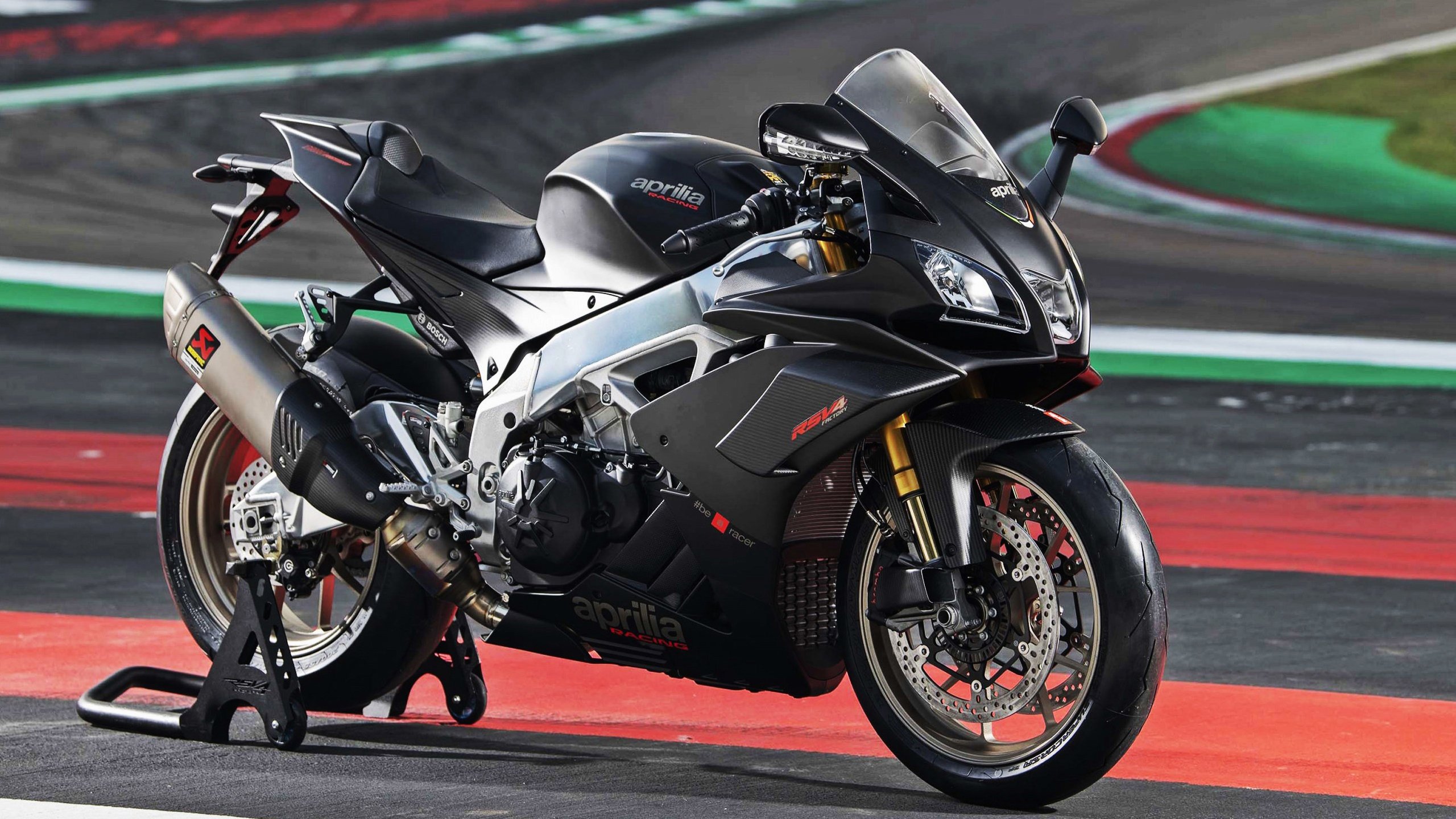 五大联赛:赛季中关键战役全纪录,五大联赛上赛季排名